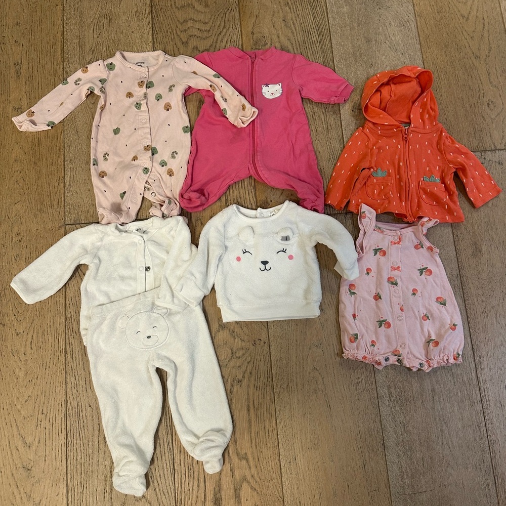 7 pieces carter’s Newborn clothes size NB